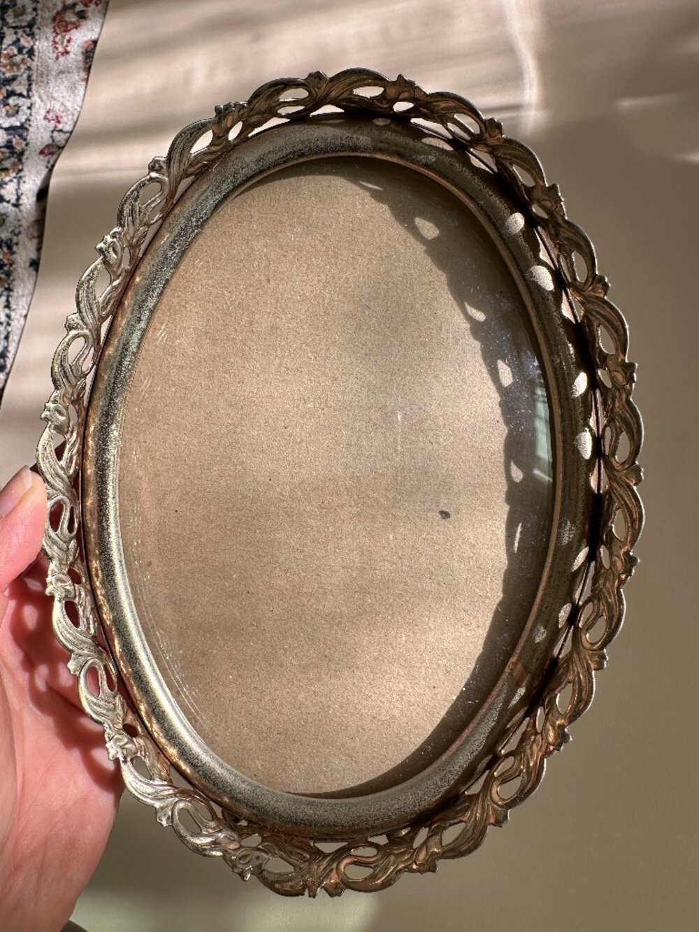 Vintage Brass Tone Filigree Picture Frame 5x7 Oval Ornate Gold Photo Frame